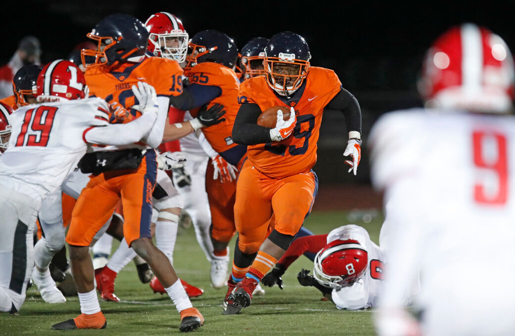 Bennett Lancaster Football